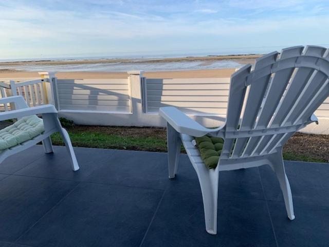 Villa De La Plage, Front De Mer, Juno Beach Bernières-sur-Mer Kültér fotó